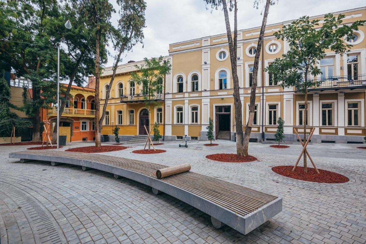 Vintage Hotel Tbilisi ภายนอก รูปภาพ