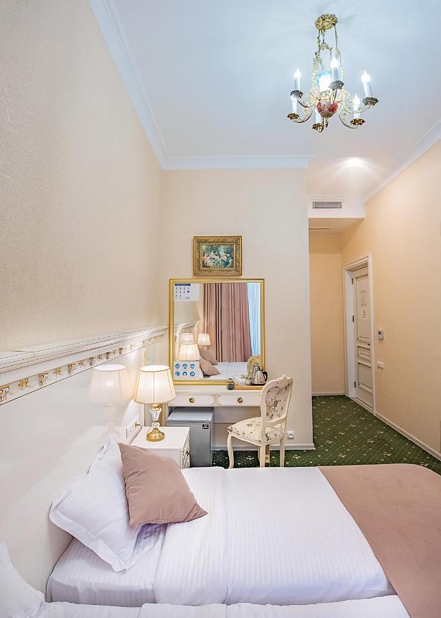 Vintage Hotel Tbilisi ภายนอก รูปภาพ
