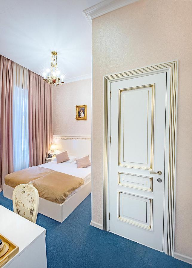 Vintage Hotel Tbilisi ภายนอก รูปภาพ