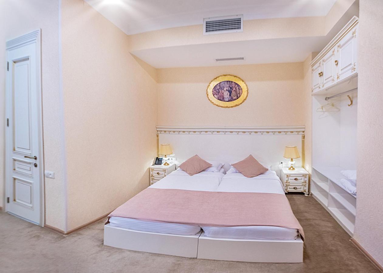 Vintage Hotel Tbilisi ภายนอก รูปภาพ