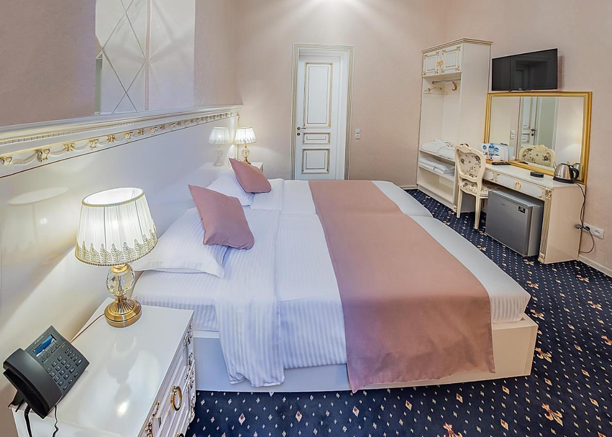 Vintage Hotel Tbilisi ภายนอก รูปภาพ